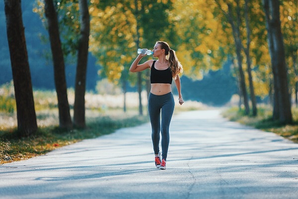 woman-walking